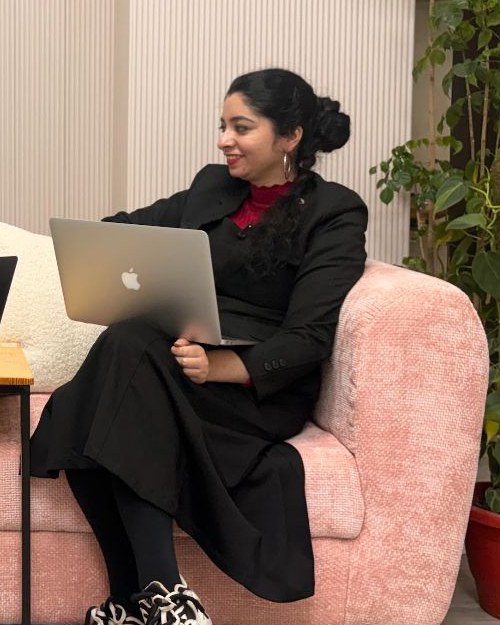 Anubhuti Dhawan, Certified Career Analyst